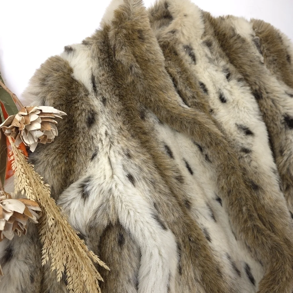 Style VI Ltd Fur Coat -type unknown- Women's One Size - Picture 4 of 14